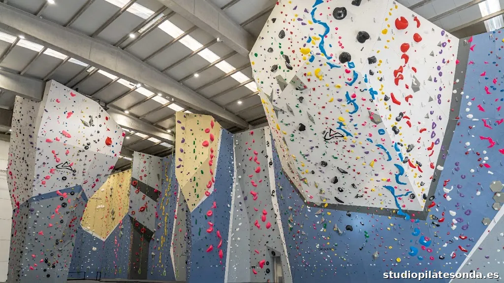 Sharma Climbing Gavà - Rocódromo Escalada Barcelona