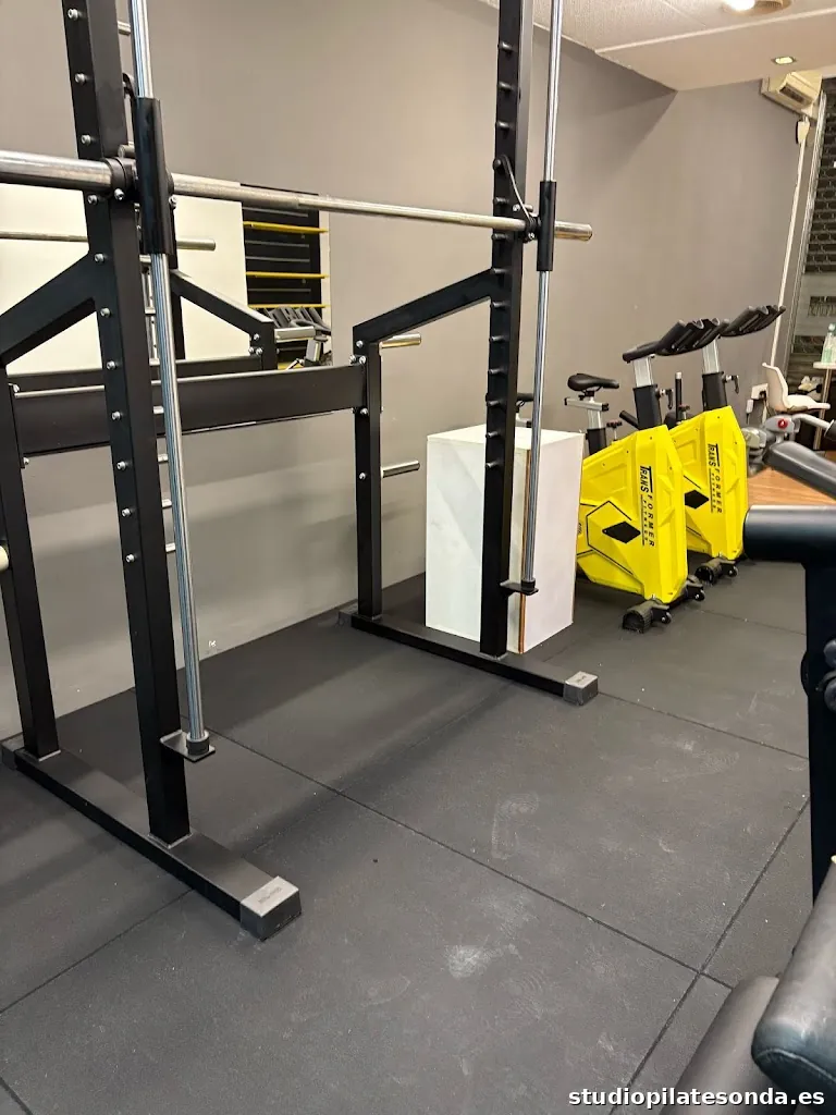 JESSIGYM GIMNASIO ENTRENOS PERSONALES