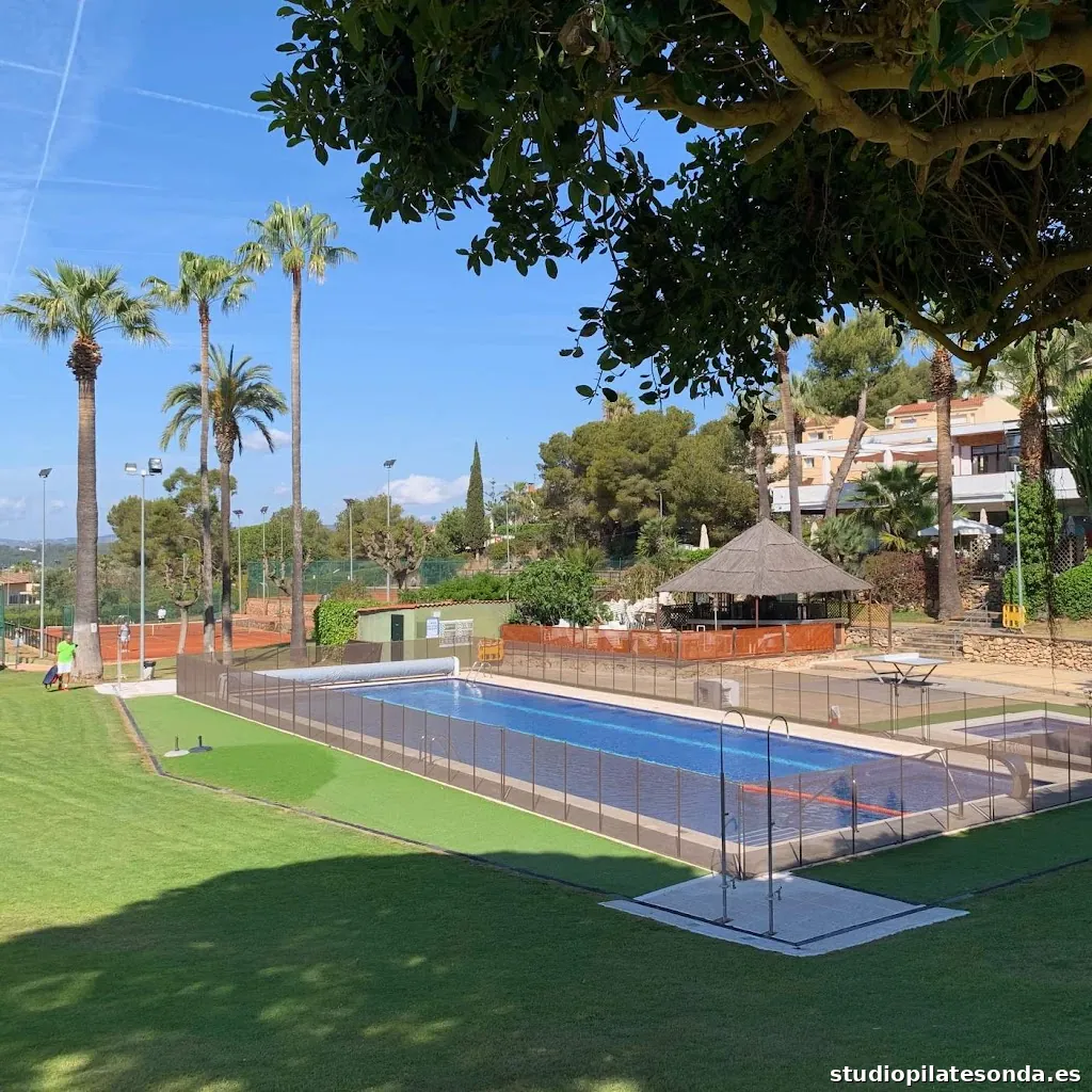 Centre Esportiu Vallpineda