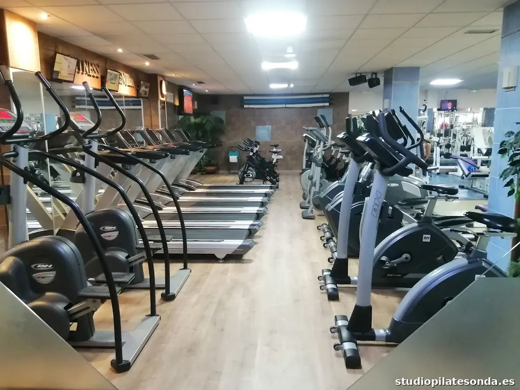Gimnasio Fitness Center Ciudad Jardín