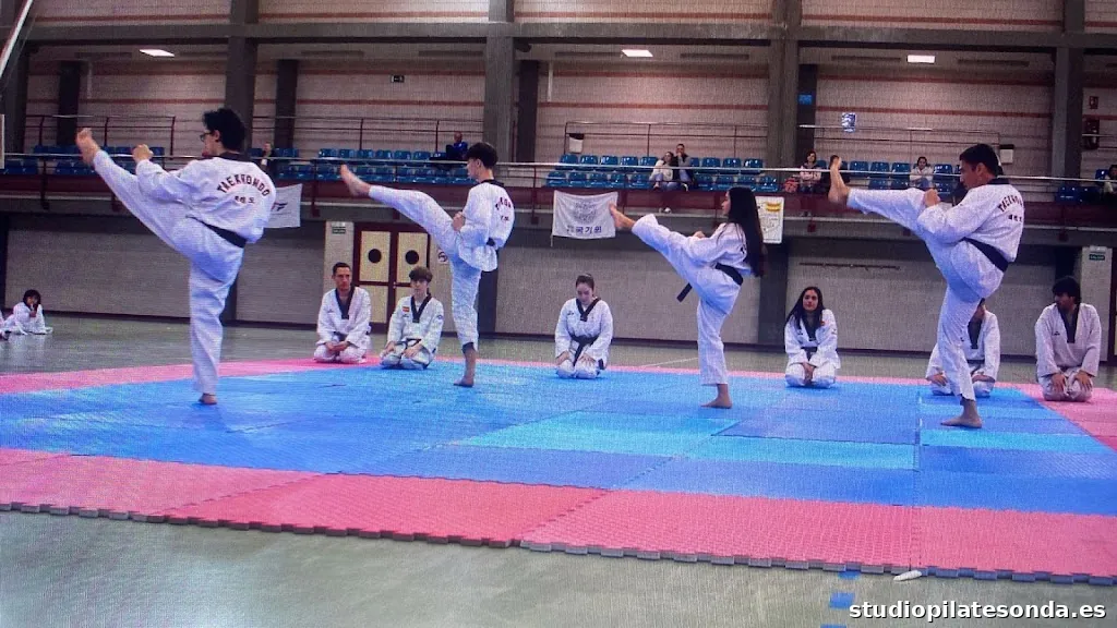 Pabellón Polideportivo Máximo Cuervo