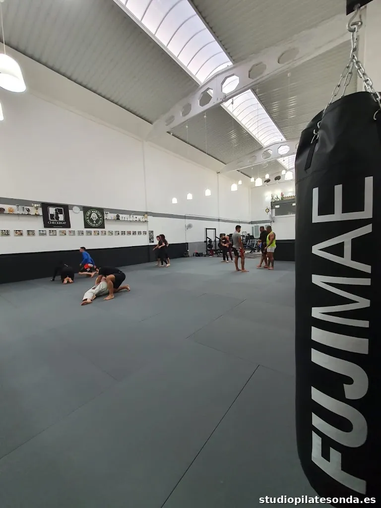 Gimnasio New Era XXI